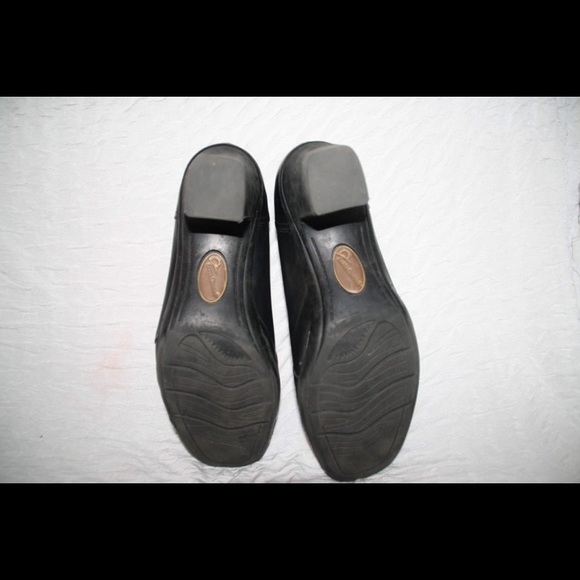 Earth Origins Madison black leather shoes - Picture 3 of 6